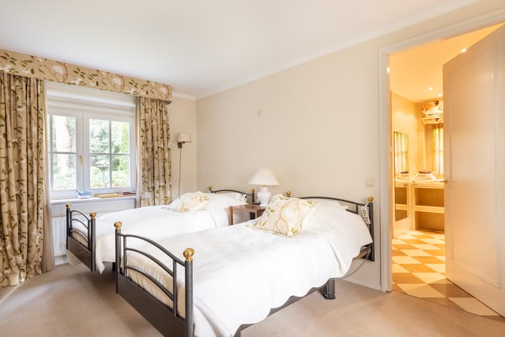 Photo 31 of Middenweg 1