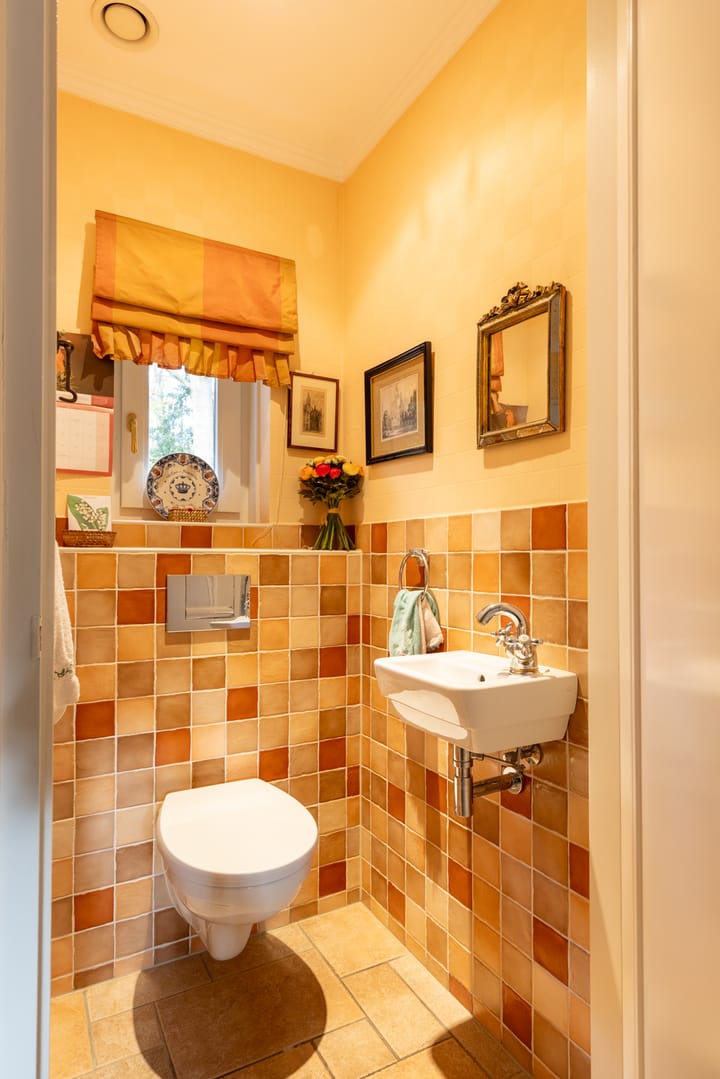 Photo 36 of Middenweg 1