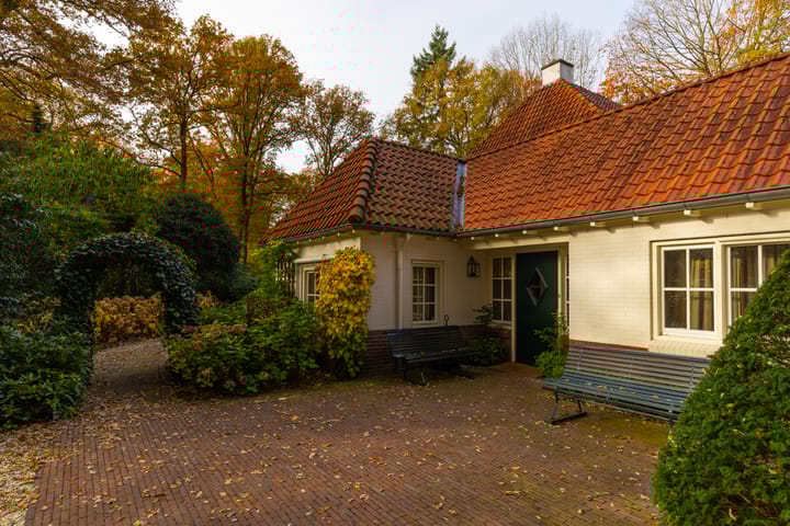 Photo 91 of Middenweg 1