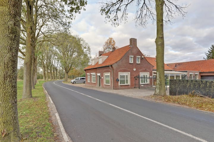 Foto 46 van Overloonseweg 30