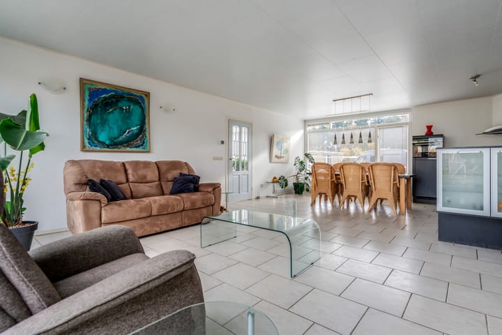 Photo 14 of Albert Schweitzerplantsoen 11