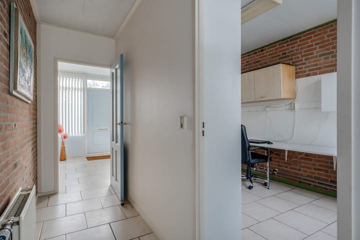 Photo 24 of Albert Schweitzerplantsoen 11