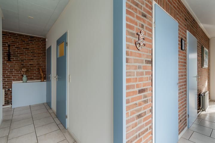 Photo 27 of Albert Schweitzerplantsoen 11