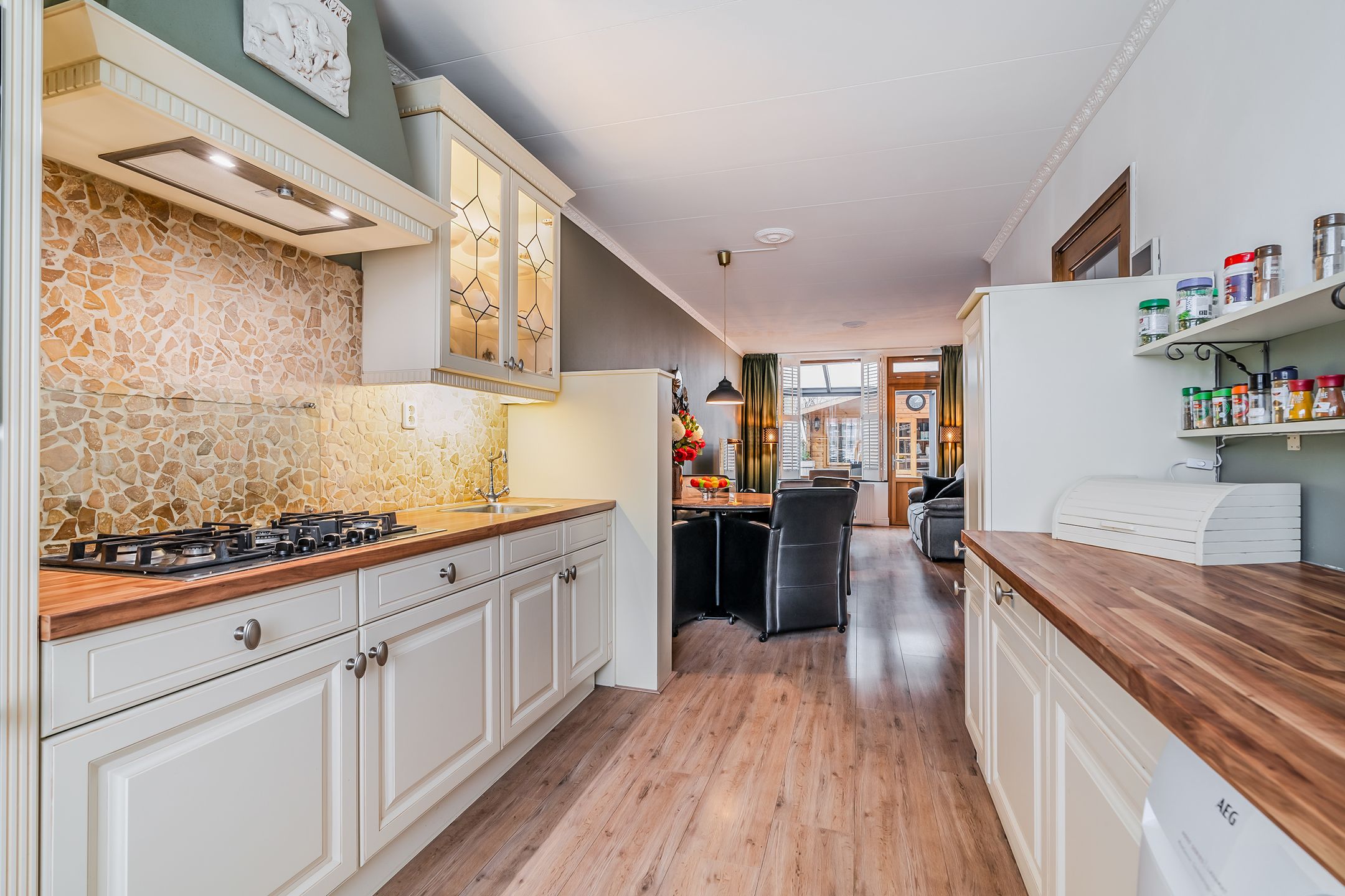 Foto 12 van Dr. de Visserplein 27