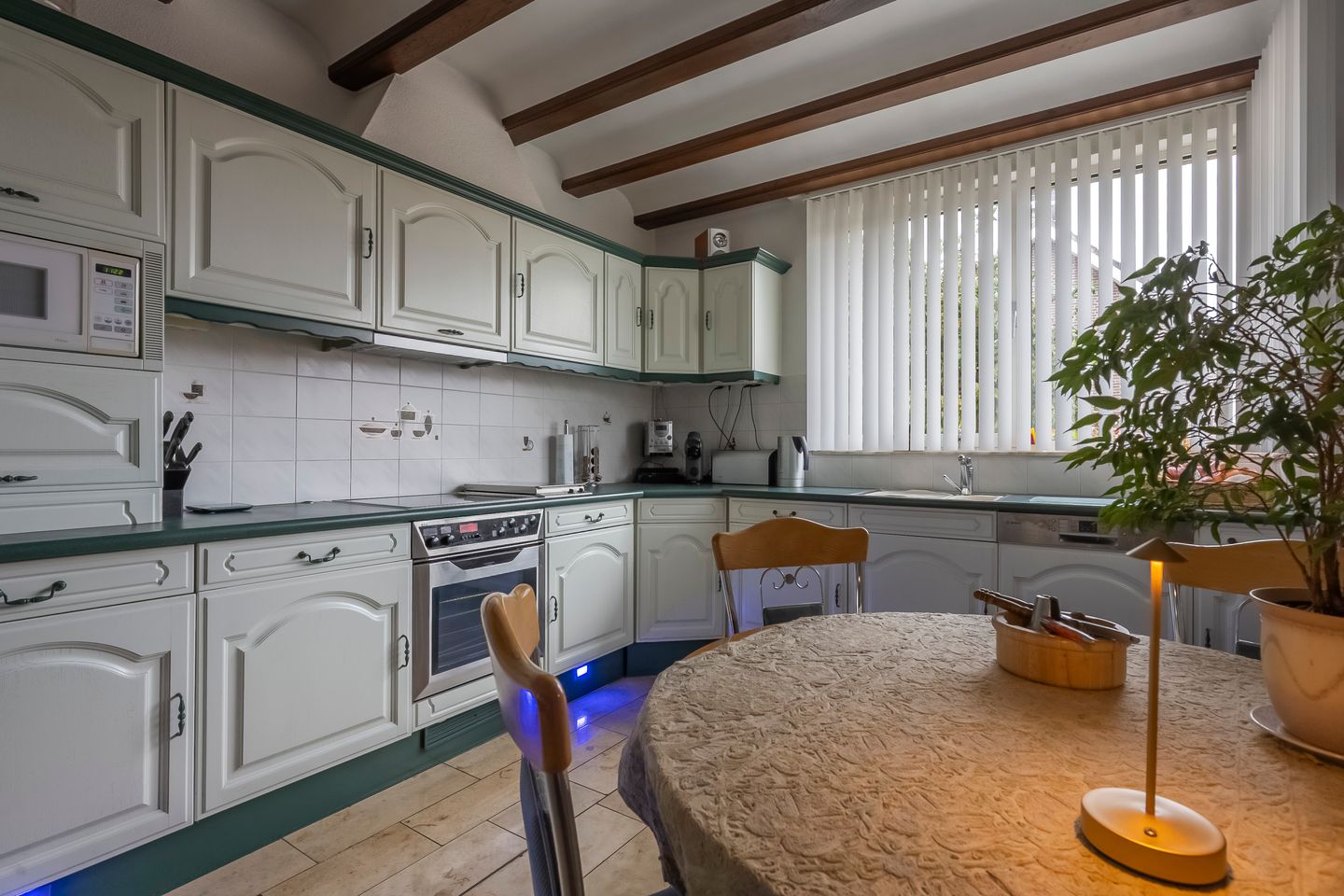 Foto 10 van Spoorstraat 1