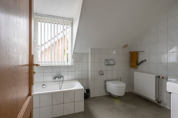 Foto 15 van Spoorstraat 1