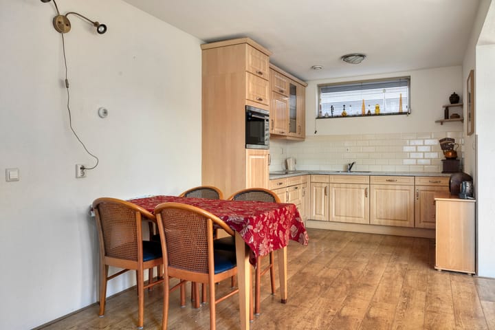 Photo 7 of Douwes Dekkerlaan 11