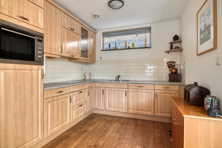 Photo 8 of Douwes Dekkerlaan 11