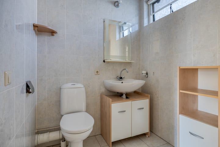 Photo 22 of Douwes Dekkerlaan 11