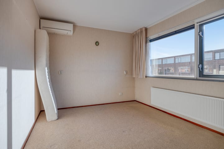 Photo 24 of Douwes Dekkerlaan 11