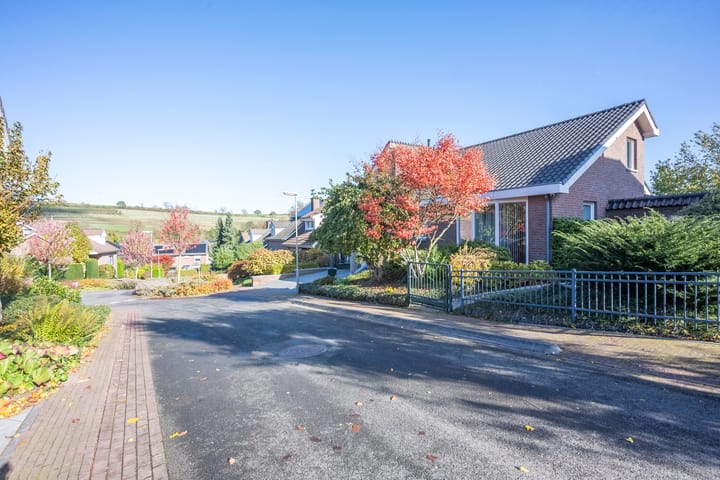 Foto 40 van Spoorstraat 1