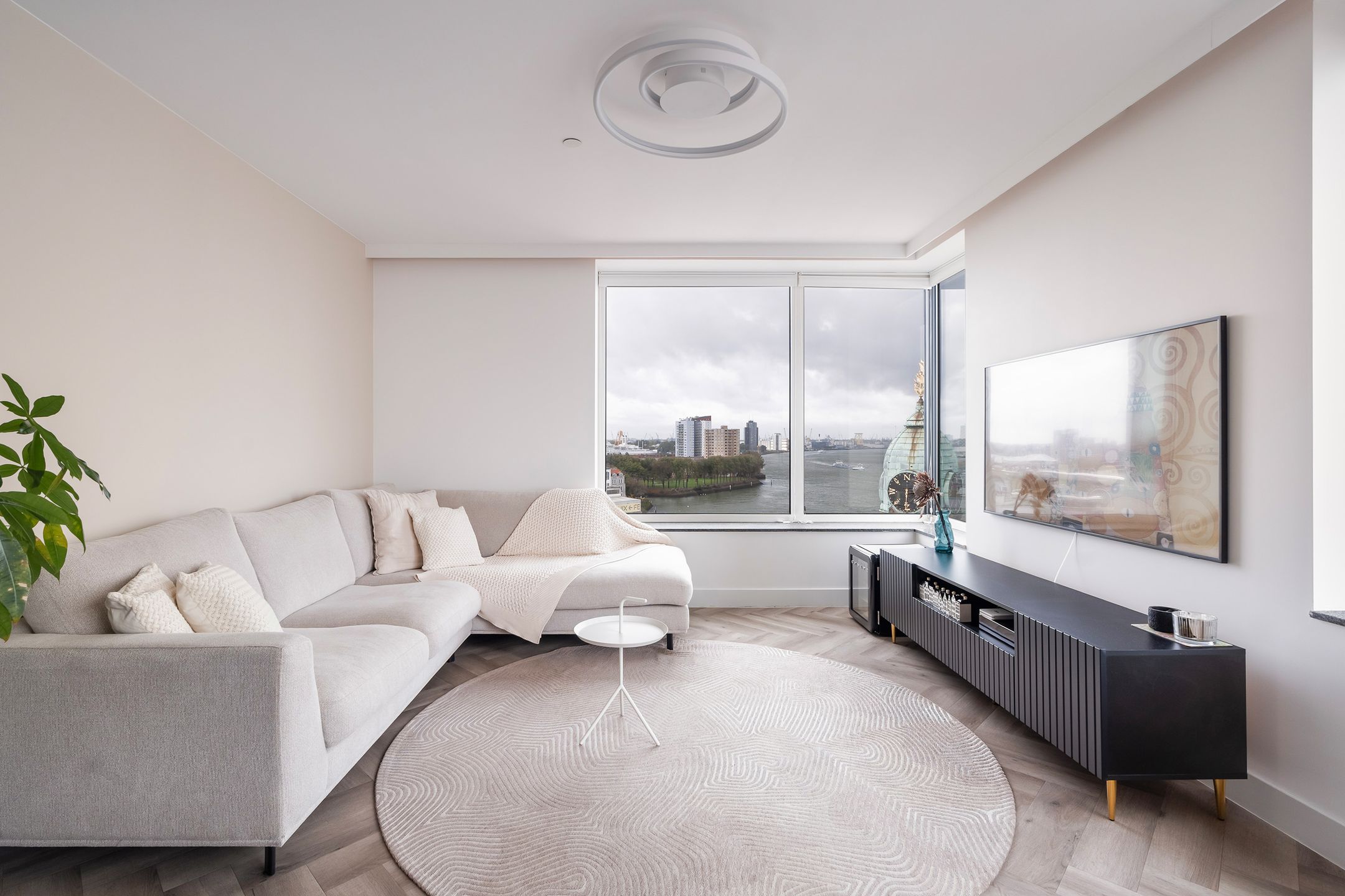 Foto 6 van Landverhuizersplein 27