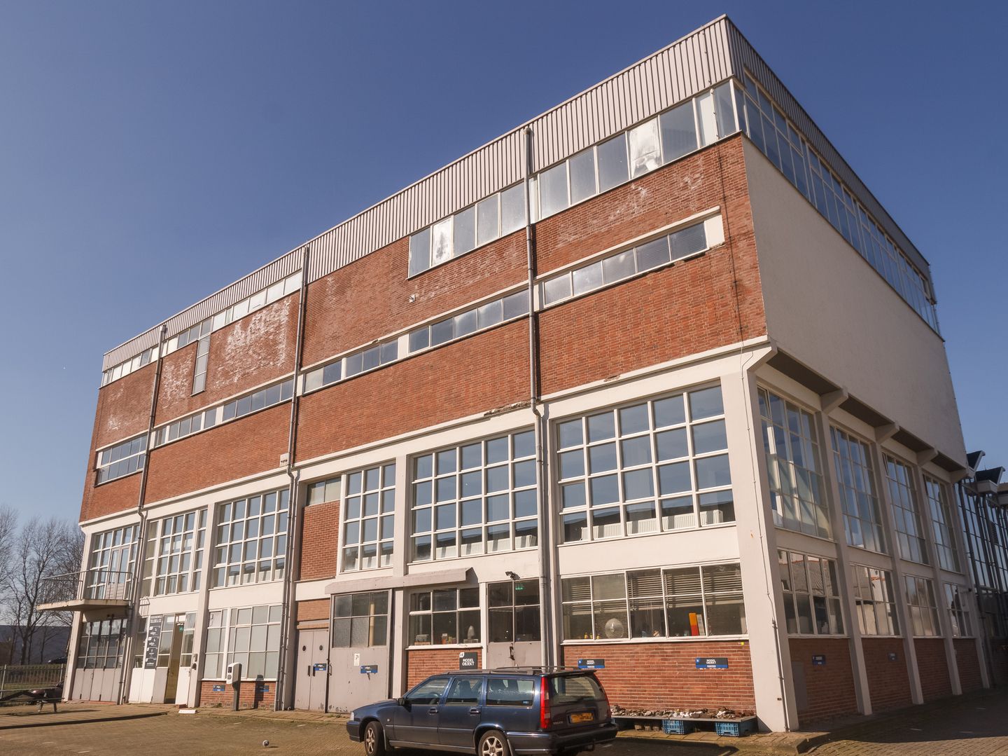 Bekijk foto 3 van Overschieseweg 34