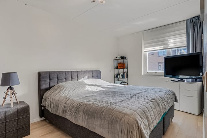 Photo 15 of Opaalstraat 43