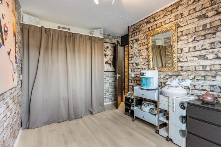 Photo 17 of Opaalstraat 43