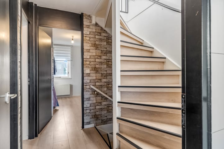 Photo 22 of Opaalstraat 43