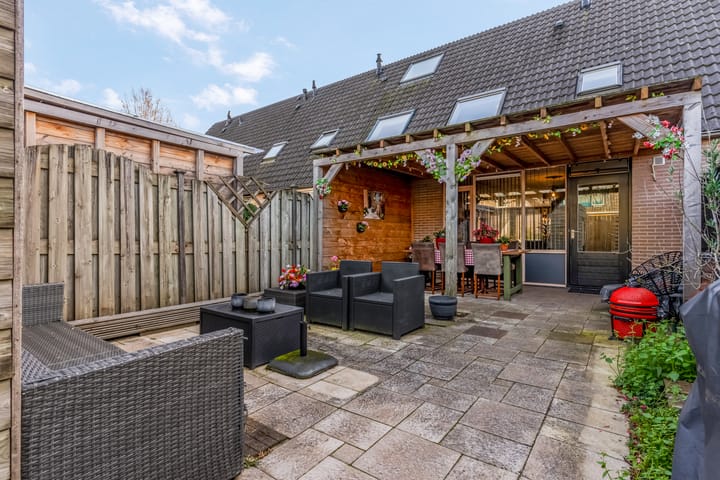 Photo 32 of Opaalstraat 43