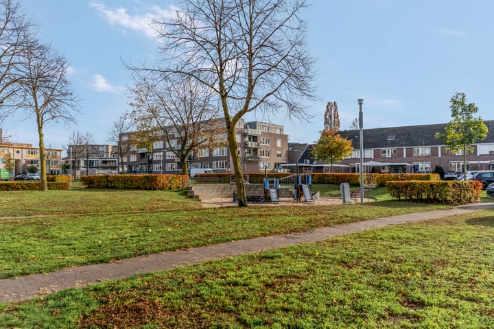 Photo 40 of Opaalstraat 43