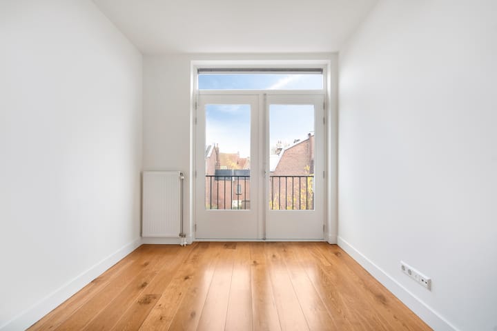 Photo 18 of Willem van Noortstraat 182-A