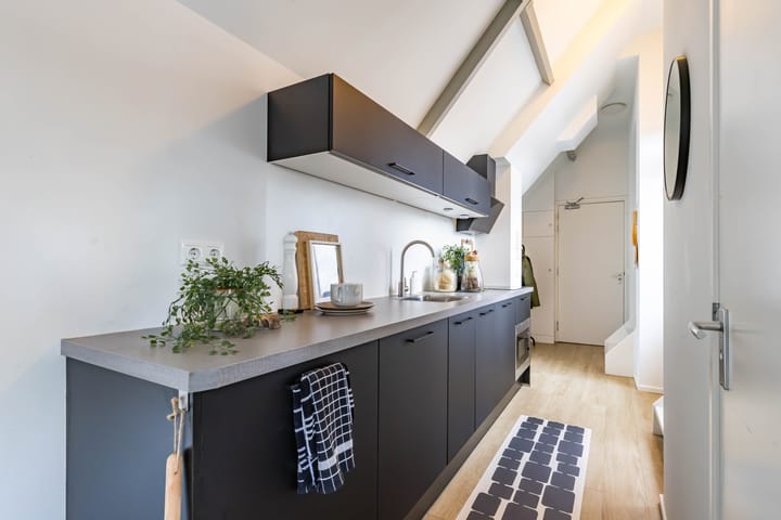 Photo 2 of Nieuwe Boteringestraat 25-C