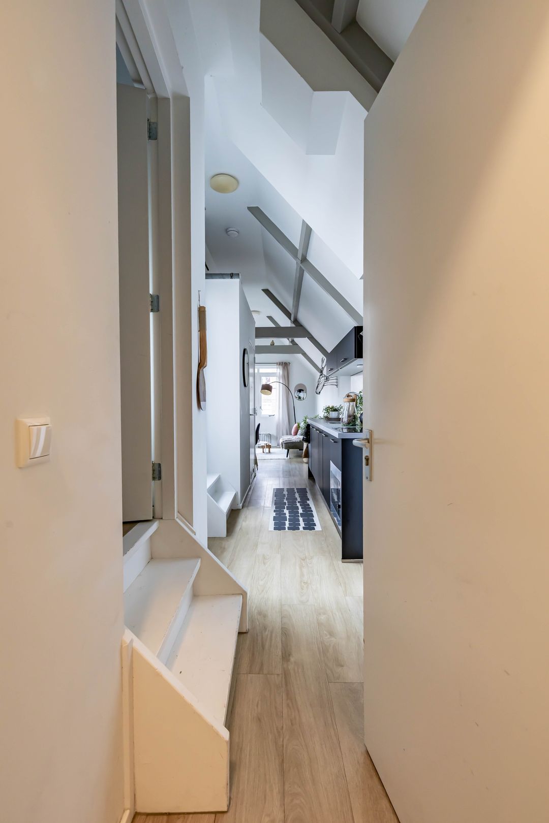 Foto 8 van Nieuwe Boteringestraat 25-C