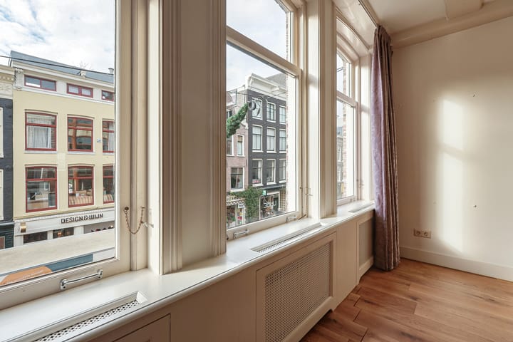 Photo 4 of Haarlemmerdijk 138-B