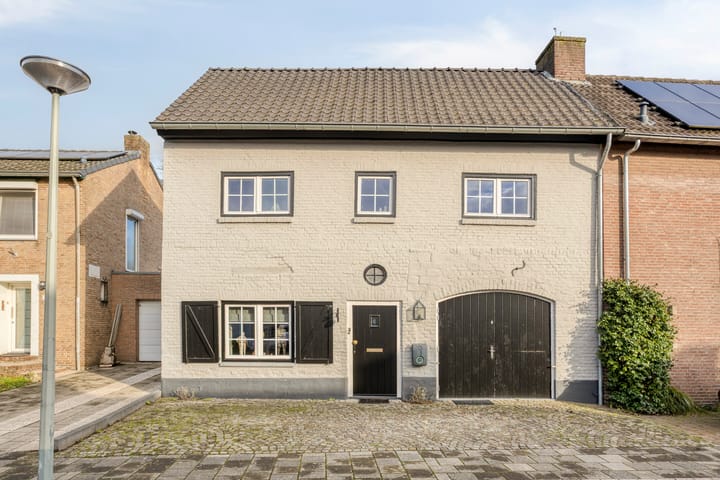 Photo 1 of Broekstraat 37