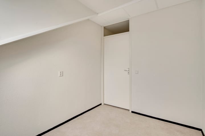 Photo 33 of Schuitenberg 12-H