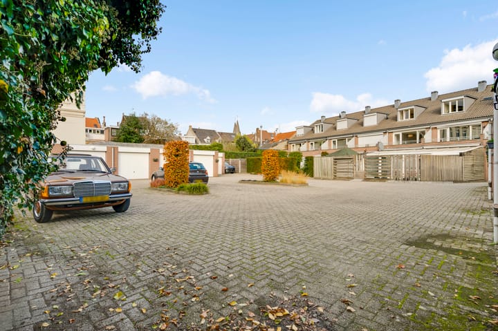 Photo 37 of Schuitenberg 12-H