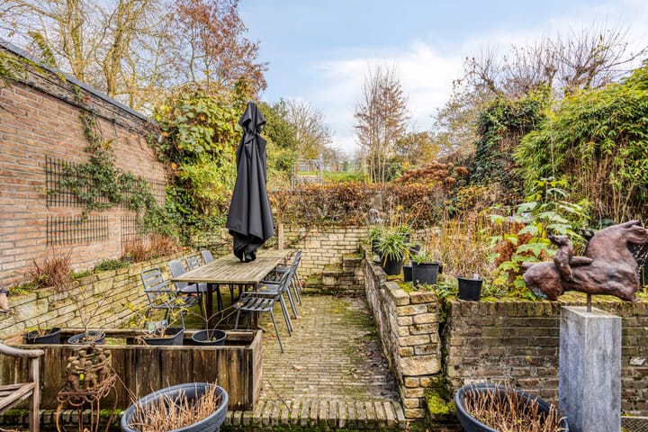 Photo 36 of Broekstraat 37