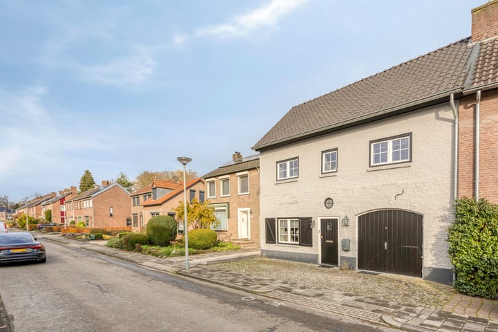 Photo 42 of Broekstraat 37