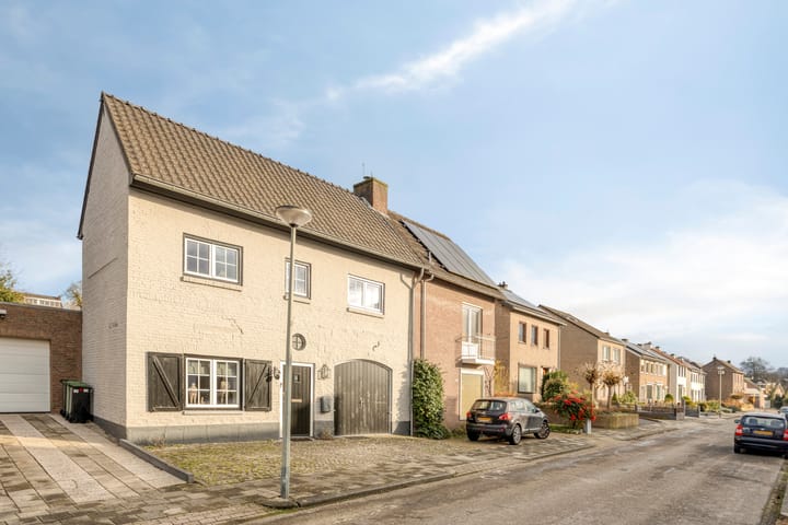 Photo 43 of Broekstraat 37