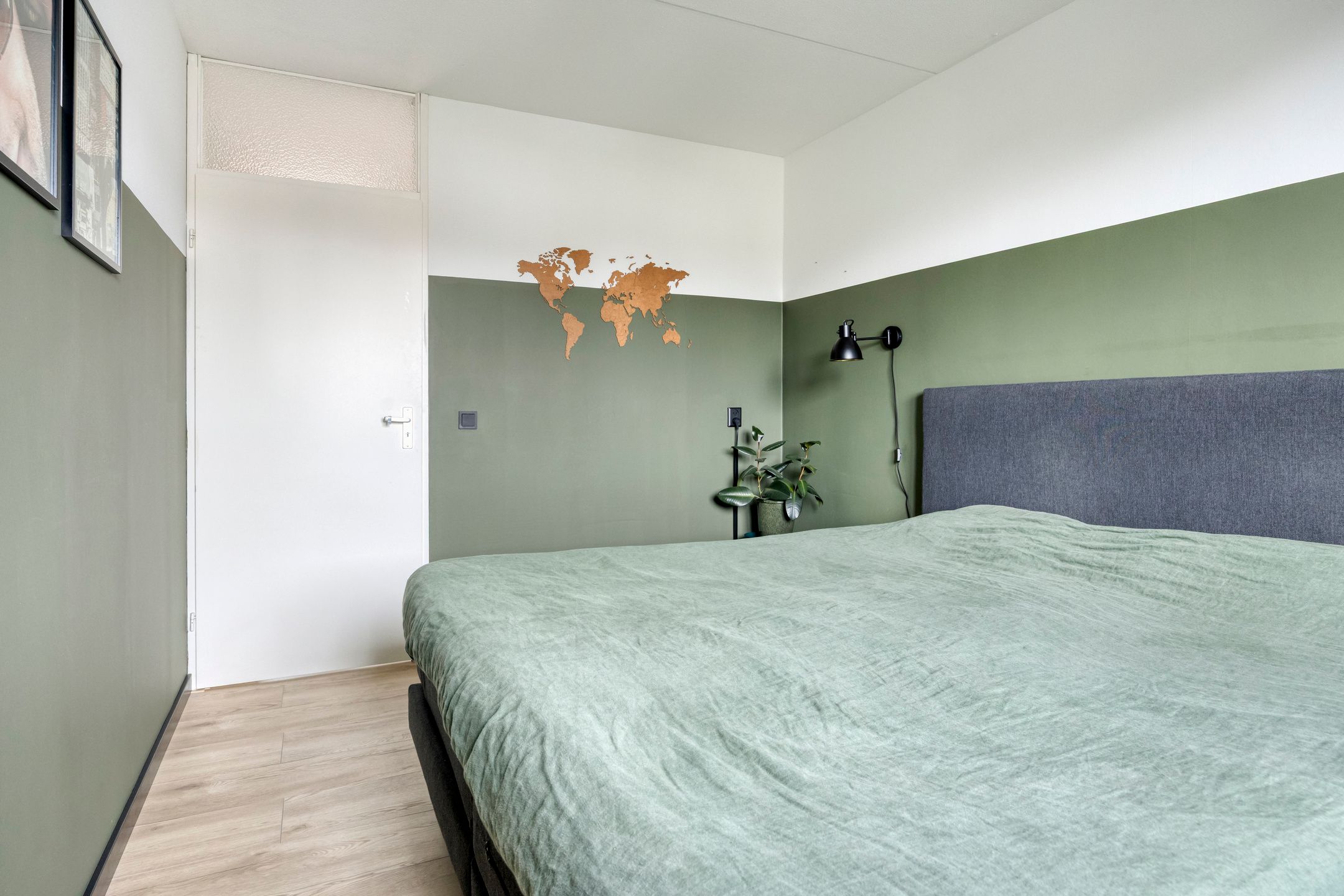 Photo 18 of Dr. W.M. Verhaarlaan 85