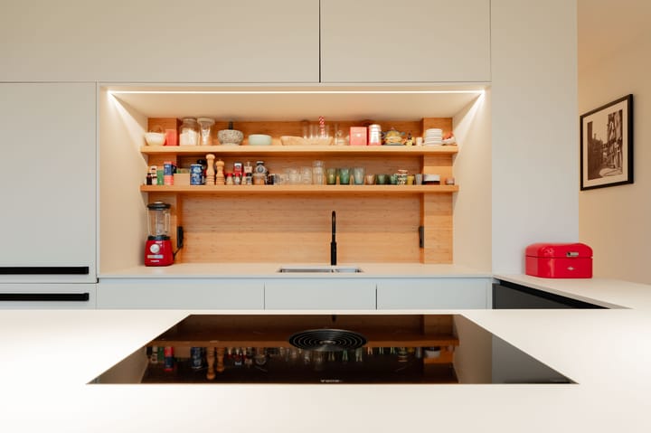 Photo 11 of Welnastraat 336