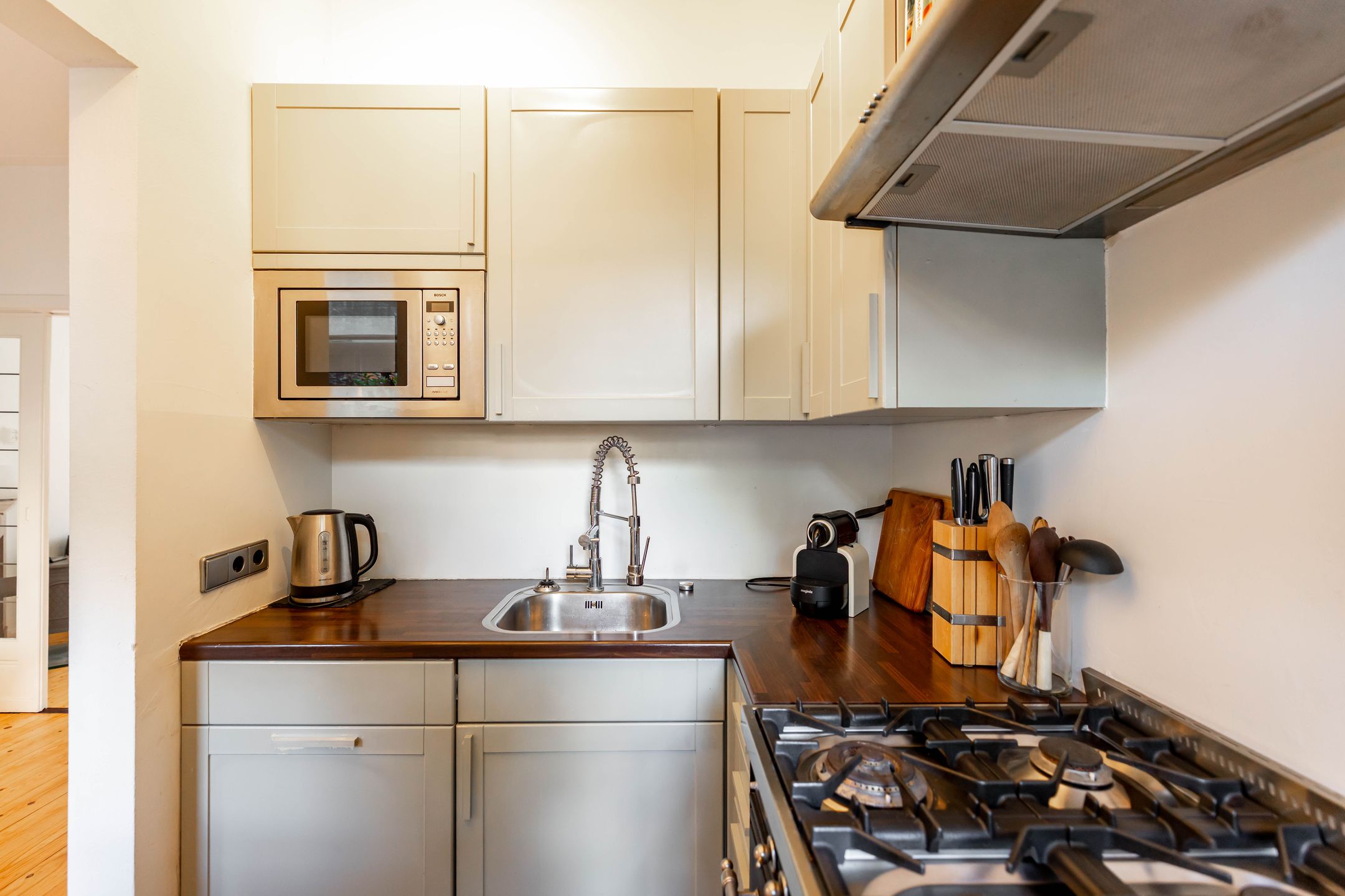 Photo 18 of Van der Waalsstraat 3