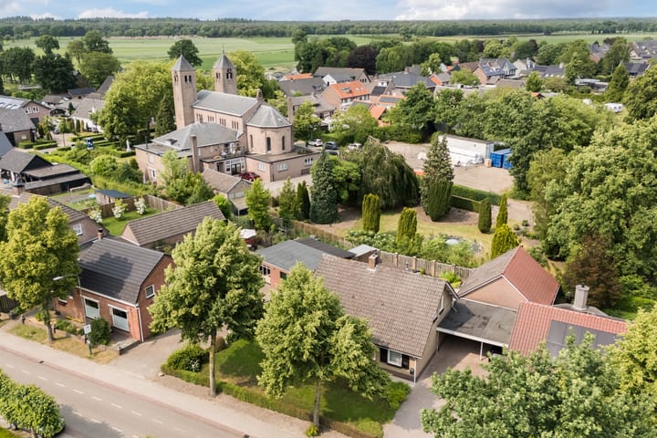 Photo 3 of Weebosch 87