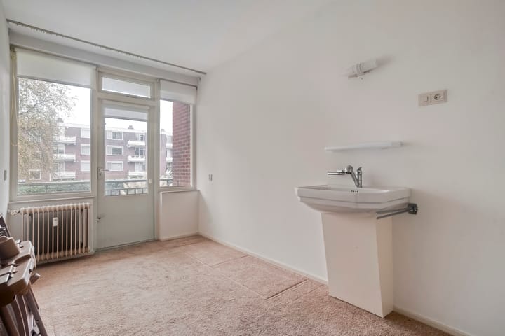 Foto 14 van Marie Koenenstraat 32