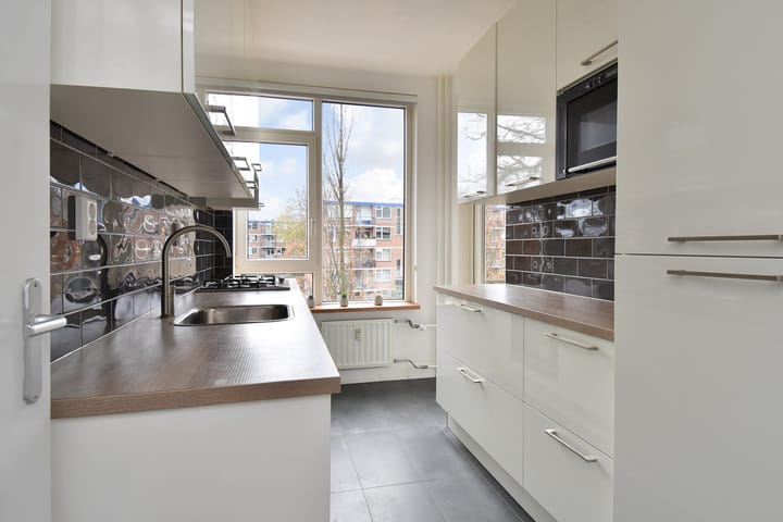 Foto 14 van Cornelie van Zantenstraat 220