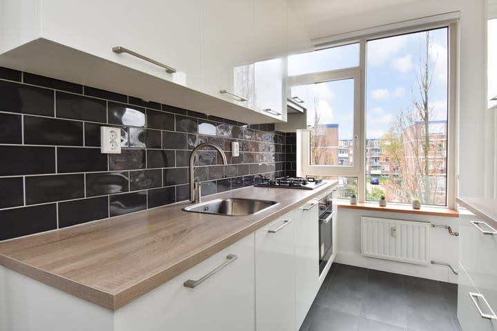 Foto 15 van Cornelie van Zantenstraat 220