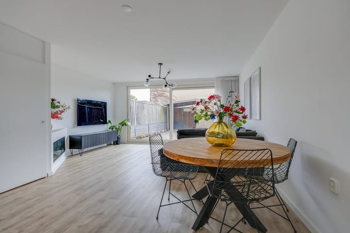 Foto 10 van Distelweg 39