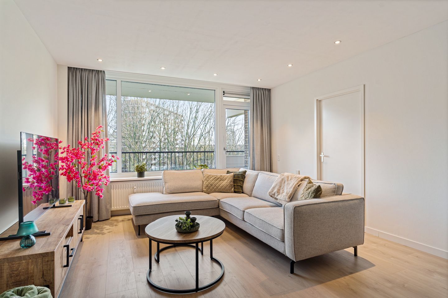 Foto 25 van Hammarskjöldlaan 75