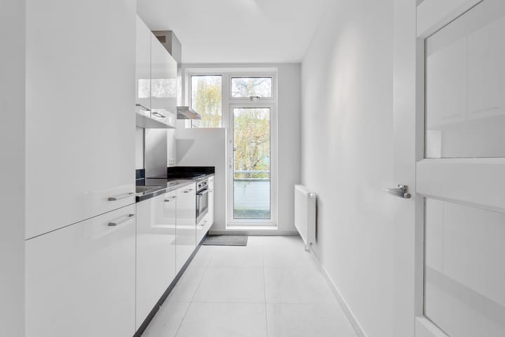 Photo 3 of Lijsterbeslaan 84