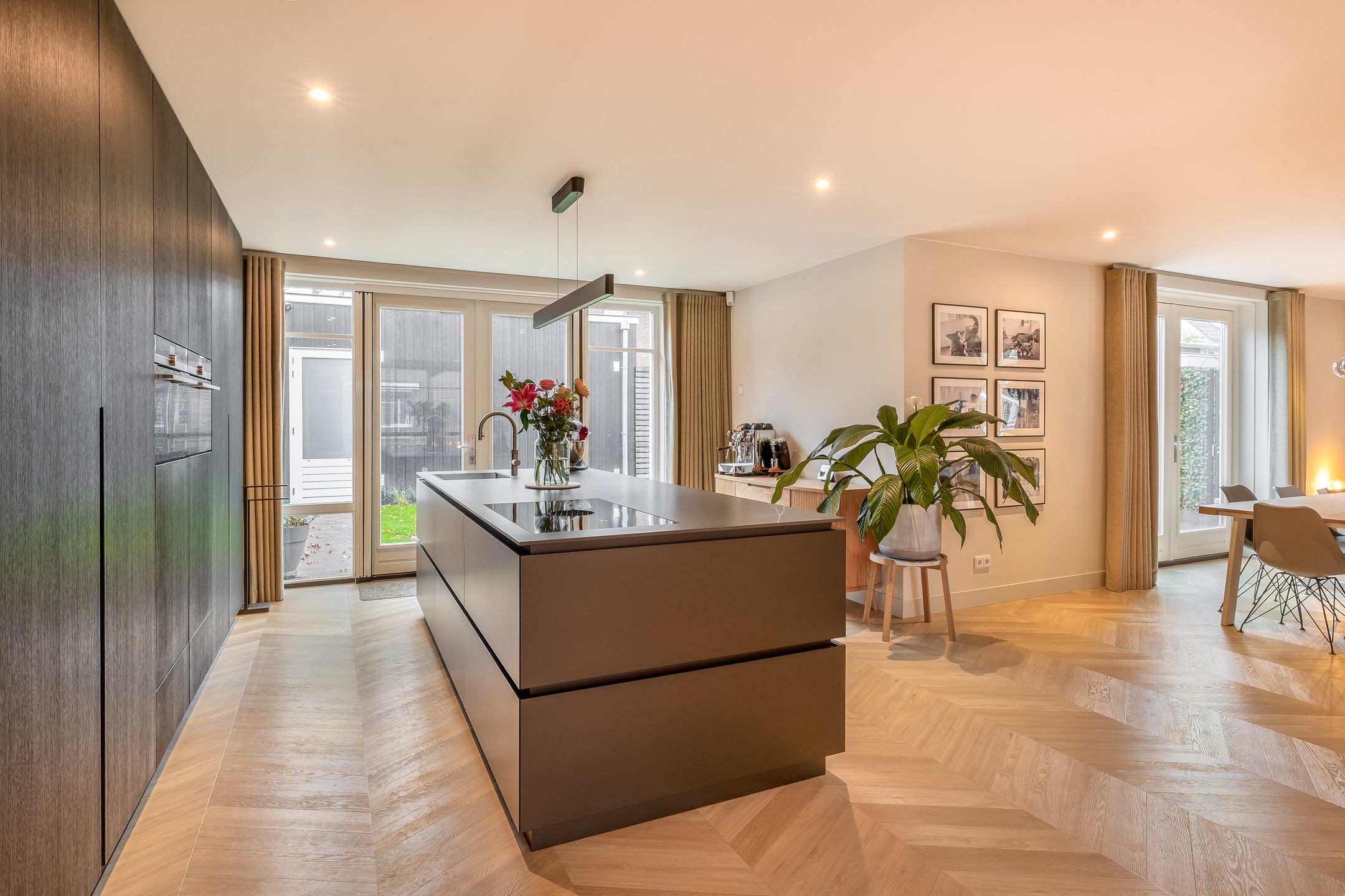 Foto 15 van Gitaarstraat 32