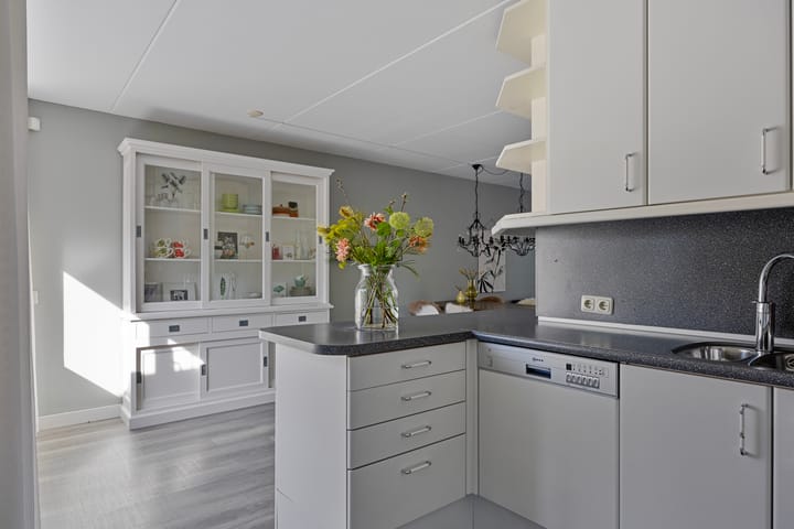 Foto 3 van Blauwgras 105