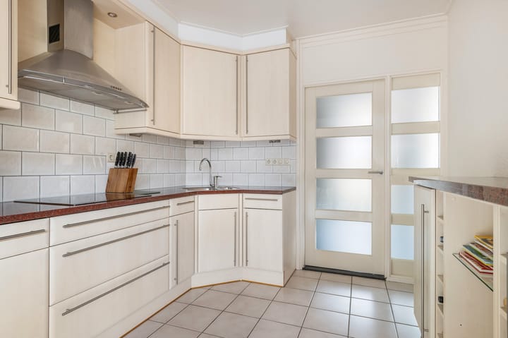 Photo 14 of Fokkerstraat 93