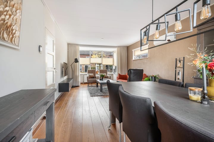 Photo 16 of Fokkerstraat 93