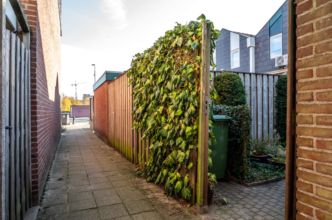 Photo 31 of Zwaluwstraat 147