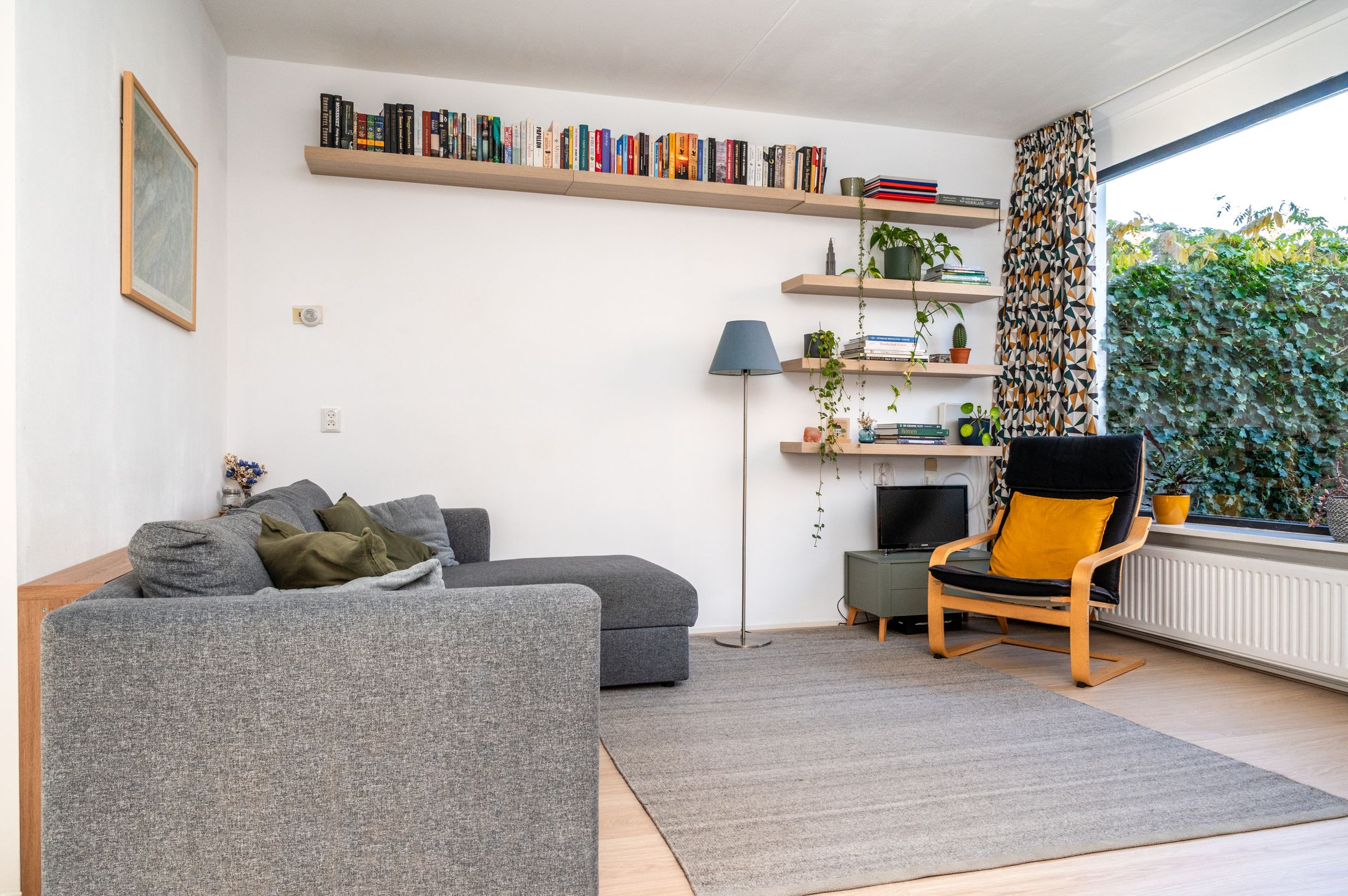 Photo 6 of Zwaluwstraat 147