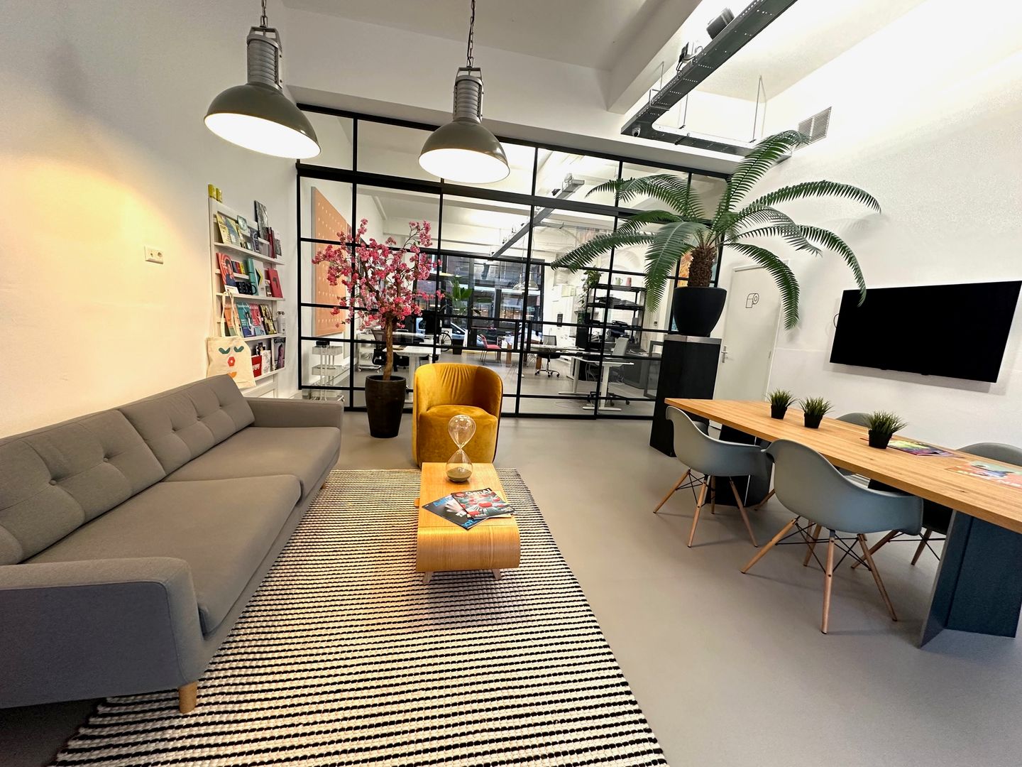 View photo 1 of Hoogstraat 91-A