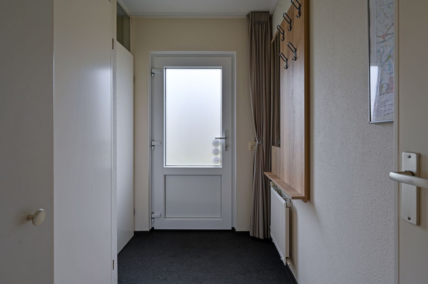 Photo 4 of De Rug 3-134